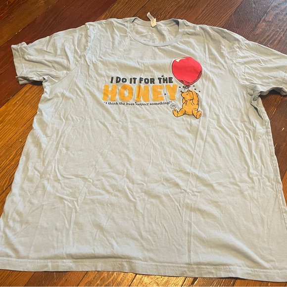 Yes.Fit Winnie the Pooh 40 Miles Medal & Shirt Bundle - Picture 2 of 4